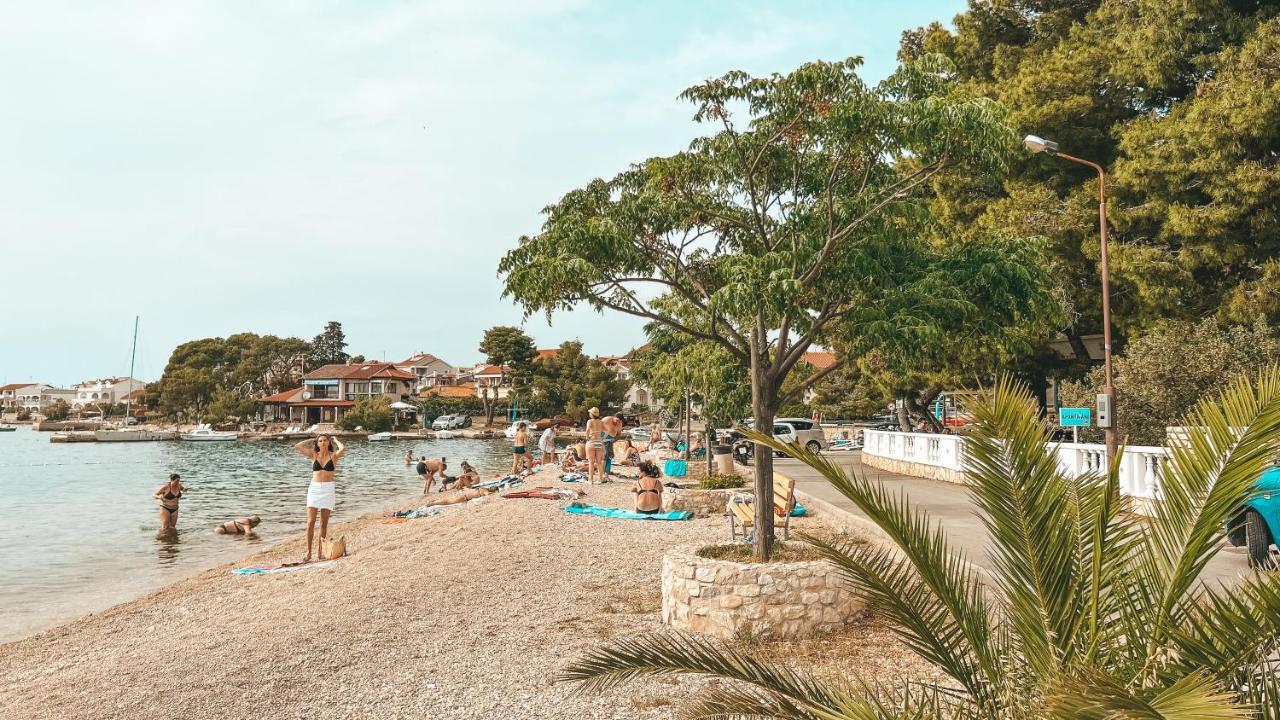 Luxury Beach Apartment W Sunset Sea Views Szybenik Zewnętrze zdjęcie