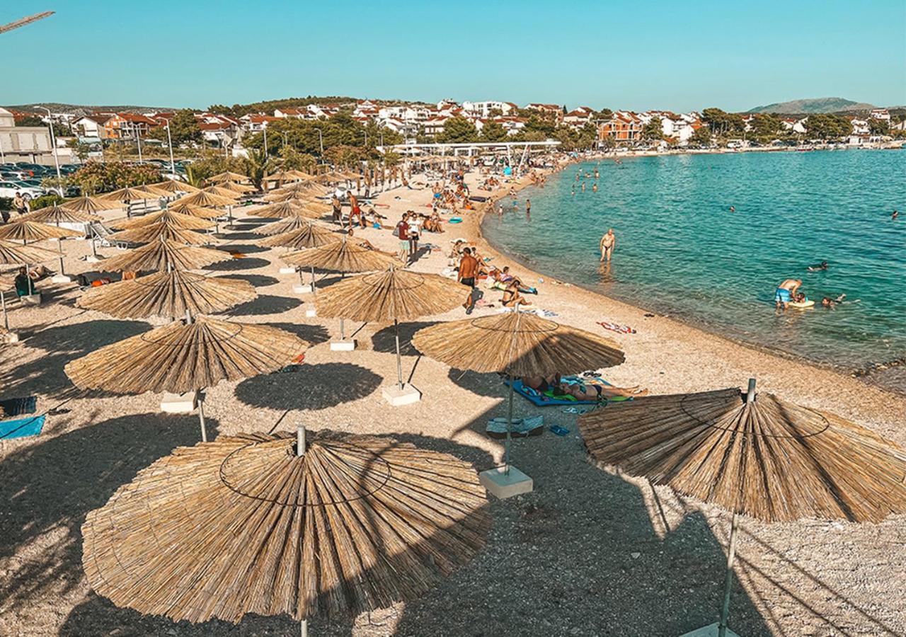 Luxury Beach Apartment W Sunset Sea Views Szybenik Zewnętrze zdjęcie