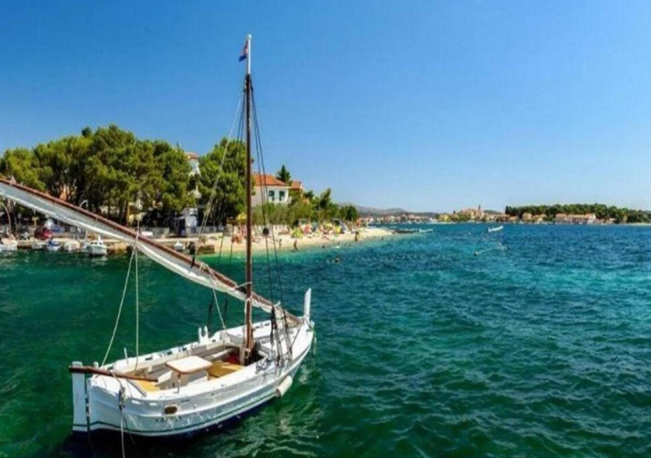 Luxury Beach Apartment W Sunset Sea Views Szybenik Zewnętrze zdjęcie