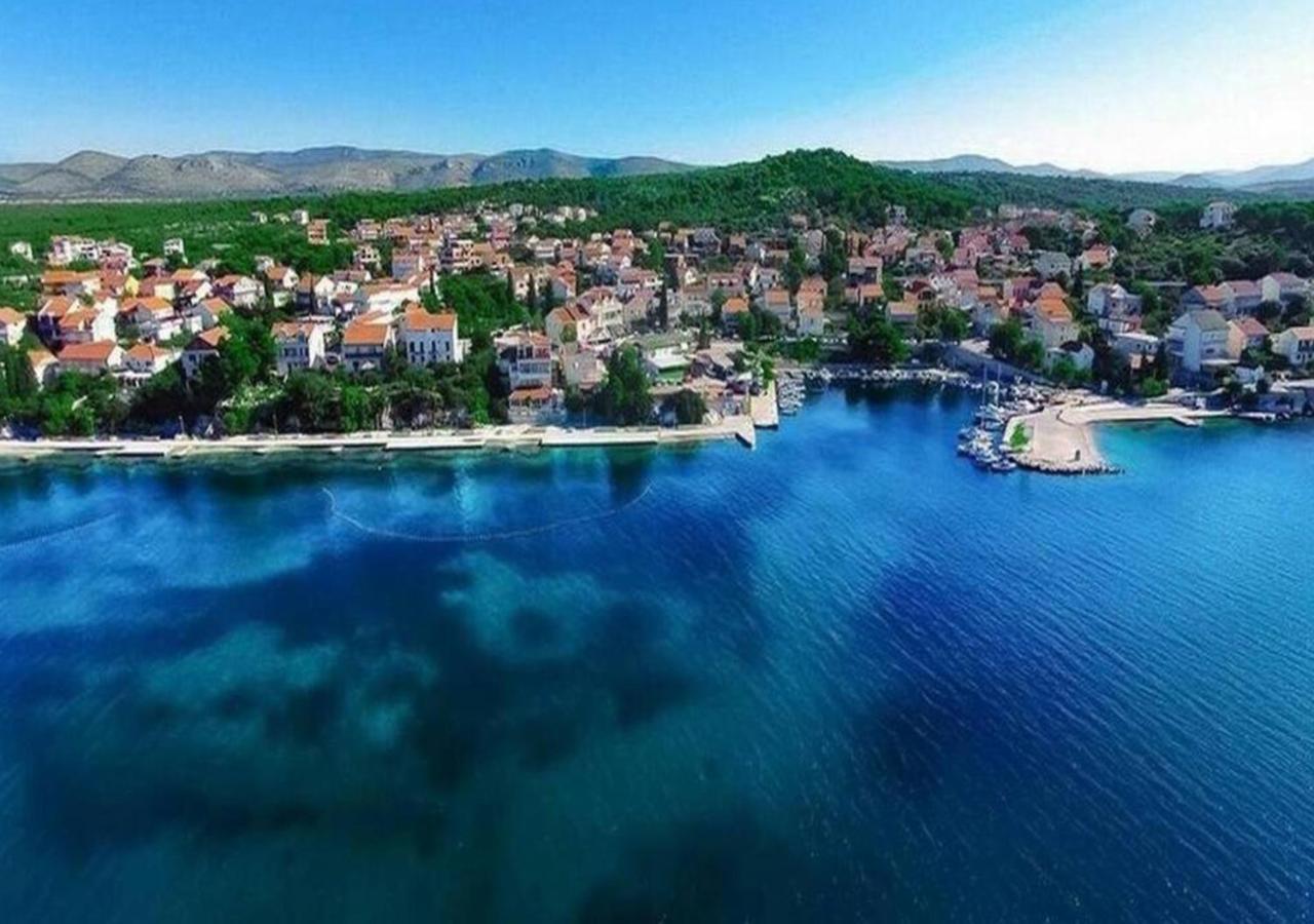 Luxury Beach Apartment W Sunset Sea Views Szybenik Zewnętrze zdjęcie