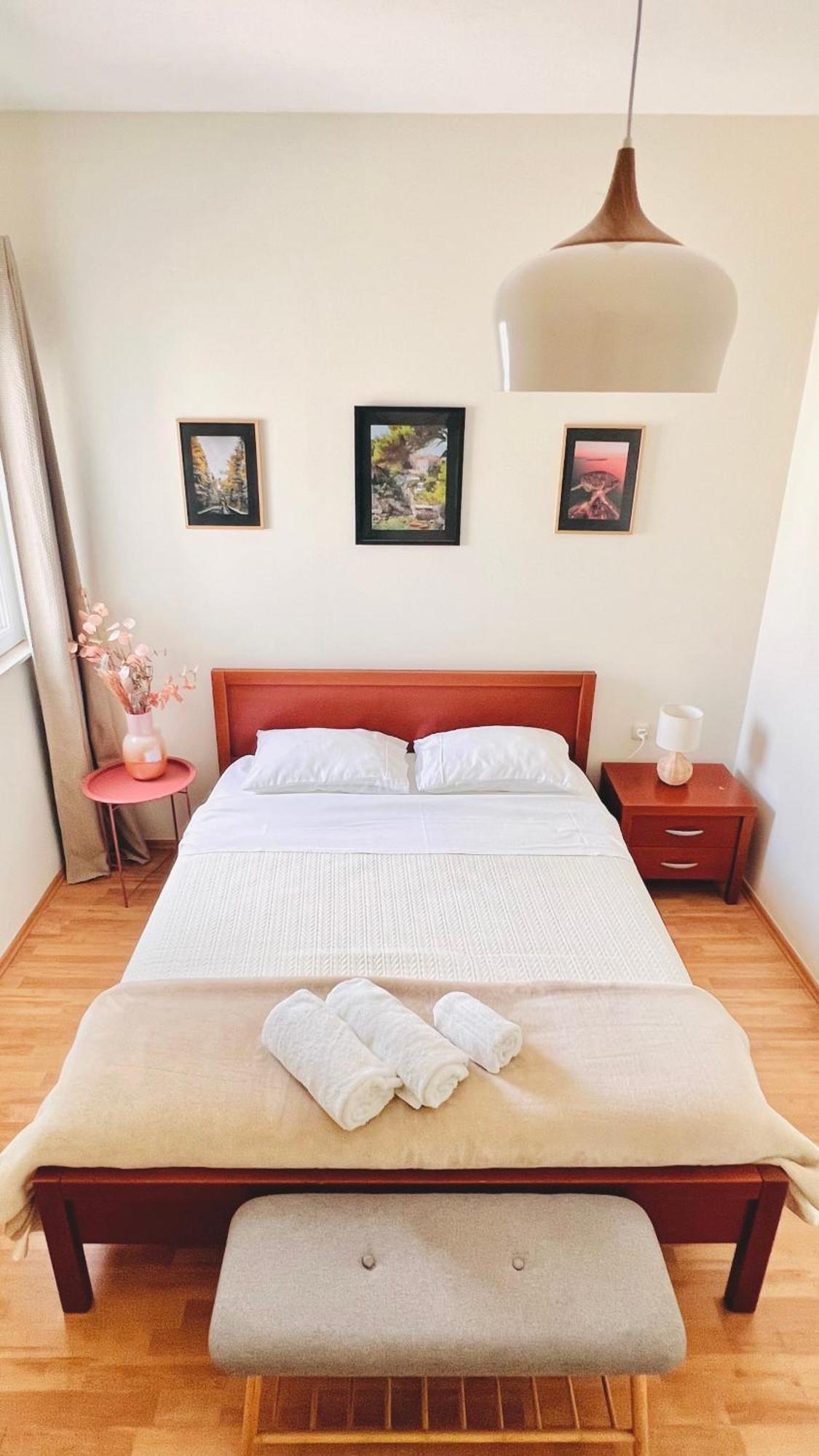 Luxury Beach Apartment W Sunset Sea Views Szybenik Zewnętrze zdjęcie