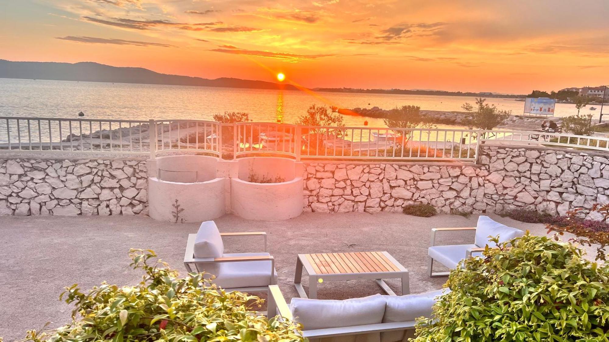 Luxury Beach Apartment W Sunset Sea Views Szybenik Zewnętrze zdjęcie